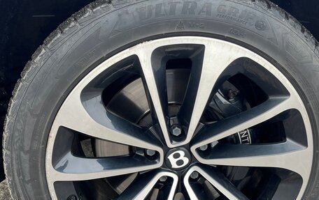 Bentley Bentayga I, 2016 год, 8 100 000 рублей, 20 фотография