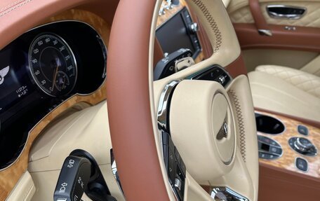 Bentley Bentayga I, 2016 год, 8 100 000 рублей, 14 фотография