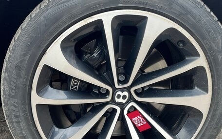 Bentley Bentayga I, 2016 год, 8 100 000 рублей, 21 фотография