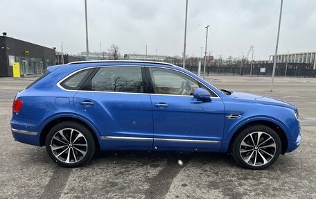 Bentley Bentayga I, 2016 год, 8 100 000 рублей, 25 фотография