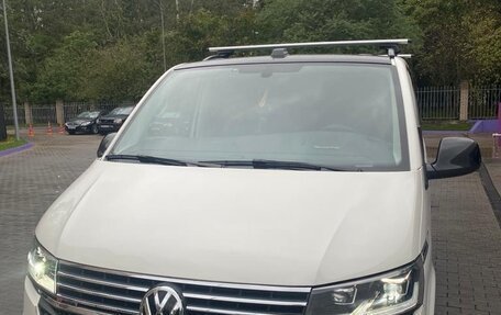 Volkswagen Multivan T6 рестайлинг, 2020 год, 5 500 000 рублей, 1 фотография