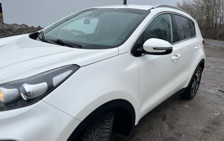 KIA Sportage IV рестайлинг, 2020 год, 2 380 000 рублей, 4 фотография