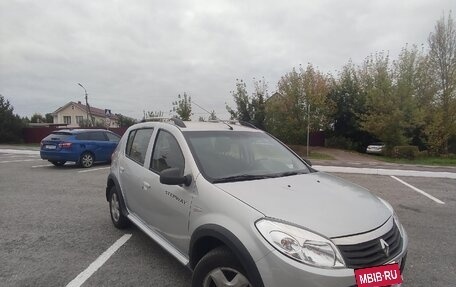 Renault Sandero I, 2013 год, 490 000 рублей, 2 фотография