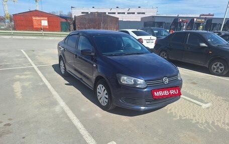 Volkswagen Polo VI (EU Market), 2012 год, 680 000 рублей, 2 фотография