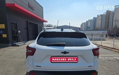 Chevrolet Trax, 2023 год, 1 680 900 рублей, 6 фотография