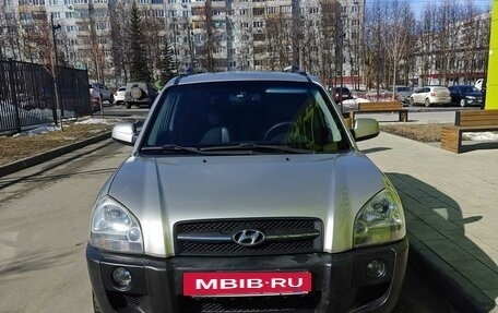 Hyundai Tucson III, 2005 год, 900 000 рублей, 3 фотография
