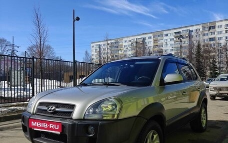 Hyundai Tucson III, 2005 год, 900 000 рублей, 2 фотография