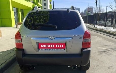 Hyundai Tucson III, 2005 год, 900 000 рублей, 8 фотография