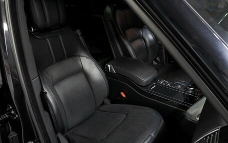 Land Rover Range Rover IV рестайлинг, 2019 год, 7 799 000 рублей, 16 фотография