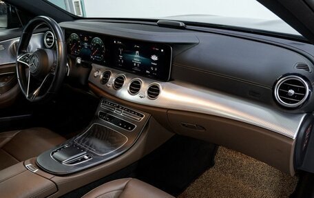 Mercedes-Benz E-Класс, 2021 год, 6 050 000 рублей, 19 фотография