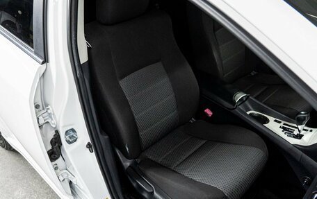 Toyota Avensis III рестайлинг, 2011 год, 1 299 000 рублей, 16 фотография