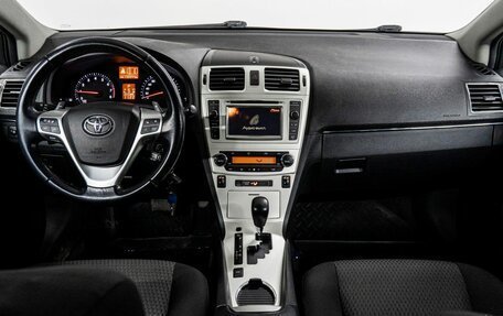 Toyota Avensis III рестайлинг, 2011 год, 1 299 000 рублей, 17 фотография