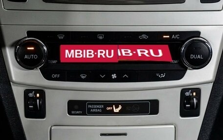 Toyota Avensis III рестайлинг, 2011 год, 1 299 000 рублей, 24 фотография