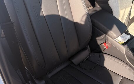 Audi A4, 2019 год, 2 340 000 рублей, 11 фотография