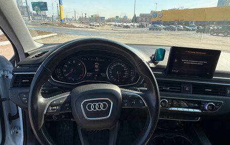 Audi A4, 2019 год, 2 340 000 рублей, 10 фотография