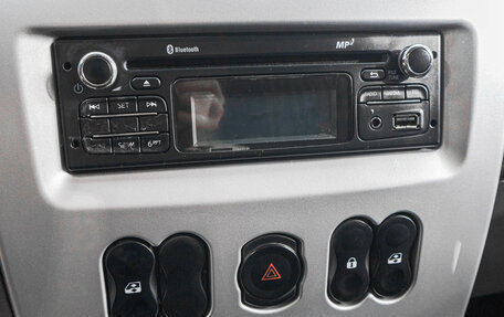 Renault Sandero I, 2013 год, 649 000 рублей, 15 фотография