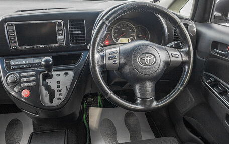 Toyota Wish II, 2003 год, 669 000 рублей, 15 фотография