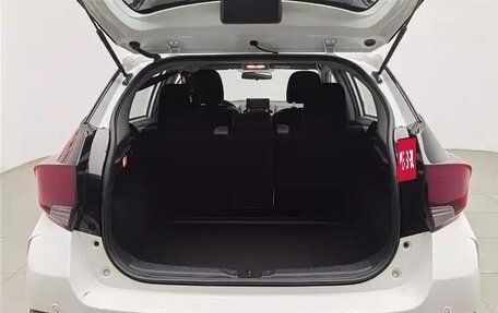Toyota Yaris XP150 рестайлинг, 2022 год, 1 460 000 рублей, 2 фотография