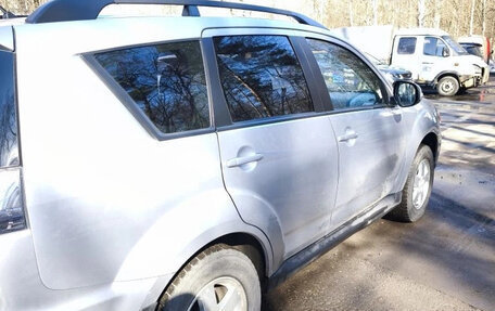 Mitsubishi Outlander III рестайлинг 3, 2011 год, 930 000 рублей, 8 фотография