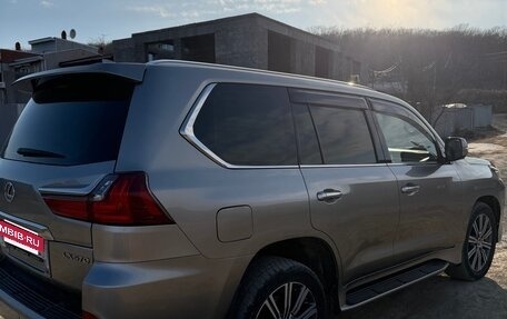 Lexus LX III, 2017 год, 7 000 000 рублей, 3 фотография