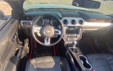 Ford Mustang VI рестайлинг, 2020 год, 2 999 999 рублей, 3 фотография