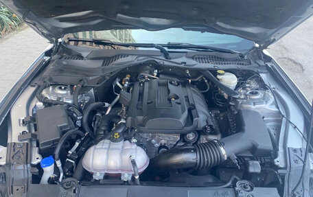 Ford Mustang VI рестайлинг, 2020 год, 2 999 999 рублей, 9 фотография