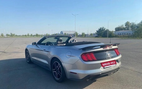 Ford Mustang VI рестайлинг, 2020 год, 2 999 999 рублей, 11 фотография