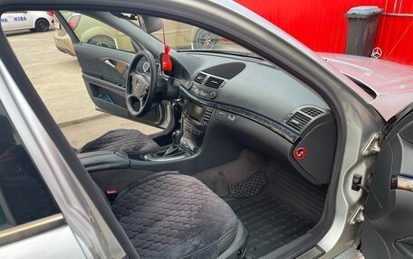 Mercedes-Benz E-Класс, 2003 год, 880 000 рублей, 9 фотография