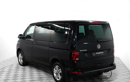 Volkswagen Multivan T6 рестайлинг, 2020 год, 4 999 000 рублей, 7 фотография