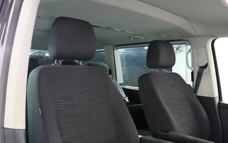 Volkswagen Multivan T6 рестайлинг, 2020 год, 4 999 000 рублей, 16 фотография