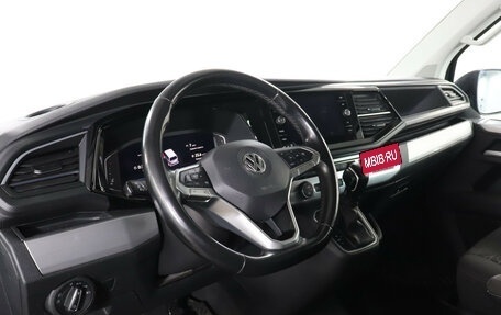 Volkswagen Multivan T6 рестайлинг, 2020 год, 4 999 000 рублей, 13 фотография