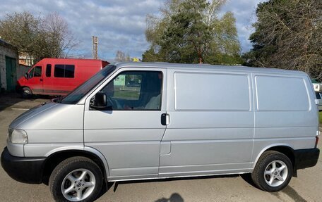 Volkswagen Transporter T4, 2002 год, 1 035 000 рублей, 2 фотография