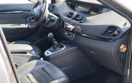 Renault Scenic III, 2013 год, 1 050 000 рублей, 13 фотография