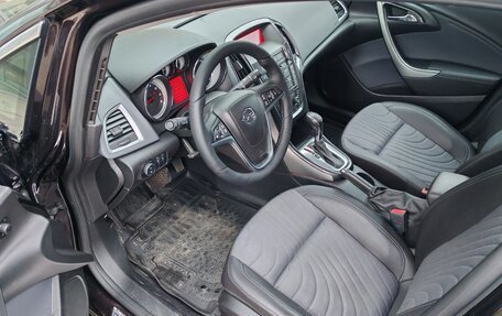 Opel Astra J, 2013 год, 840 000 рублей, 11 фотография