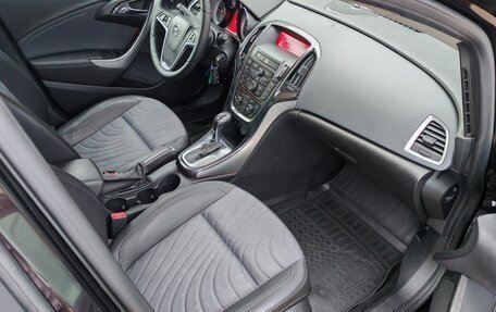 Opel Astra J, 2013 год, 840 000 рублей, 10 фотография