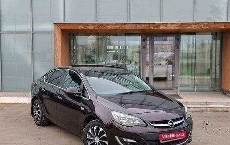 Opel Astra J, 2013 год, 840 000 рублей, 2 фотография