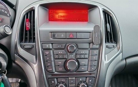 Opel Astra J, 2013 год, 840 000 рублей, 15 фотография