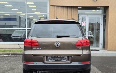 Volkswagen Tiguan I, 2015 год, 1 215 000 рублей, 5 фотография
