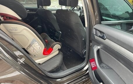 Volkswagen Passat B8 рестайлинг, 2017 год, 1 750 000 рублей, 13 фотография