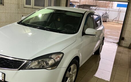 KIA cee'd I рестайлинг, 2011 год, 715 000 рублей, 2 фотография