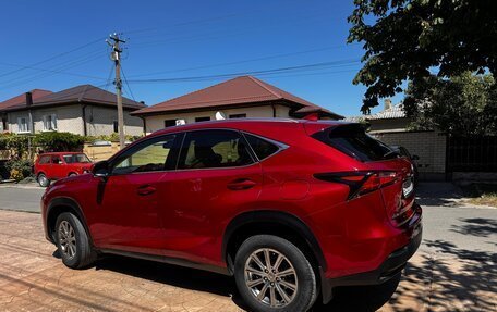 Lexus NX I, 2014 год, 2 750 000 рублей, 3 фотография