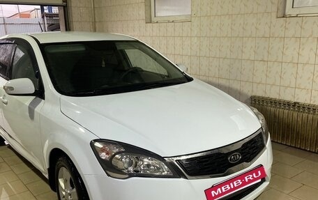 KIA cee'd I рестайлинг, 2011 год, 715 000 рублей, 3 фотография