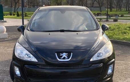 Peugeot 308 II, 2011 год, 355 000 рублей, 2 фотография