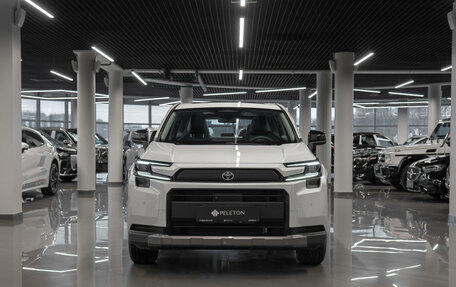 Toyota RAV4, 2025 год, 4 650 000 рублей, 3 фотография