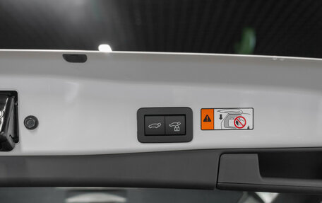 Toyota RAV4, 2025 год, 4 650 000 рублей, 25 фотография