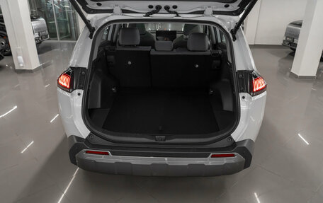 Toyota RAV4, 2025 год, 4 650 000 рублей, 24 фотография