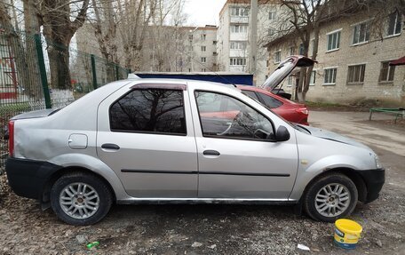 Renault Logan I, 2013 год, 260 000 рублей, 2 фотография