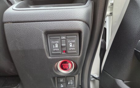 Honda N-BOX II, 2021 год, 1 690 000 рублей, 12 фотография