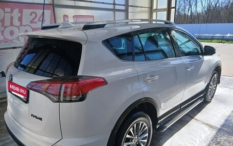 Toyota RAV4, 2018 год, 2 590 000 рублей, 6 фотография