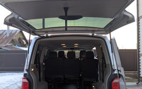 Volkswagen Caravelle T6 рестайлинг, 2015 год, 2 450 000 рублей, 11 фотография